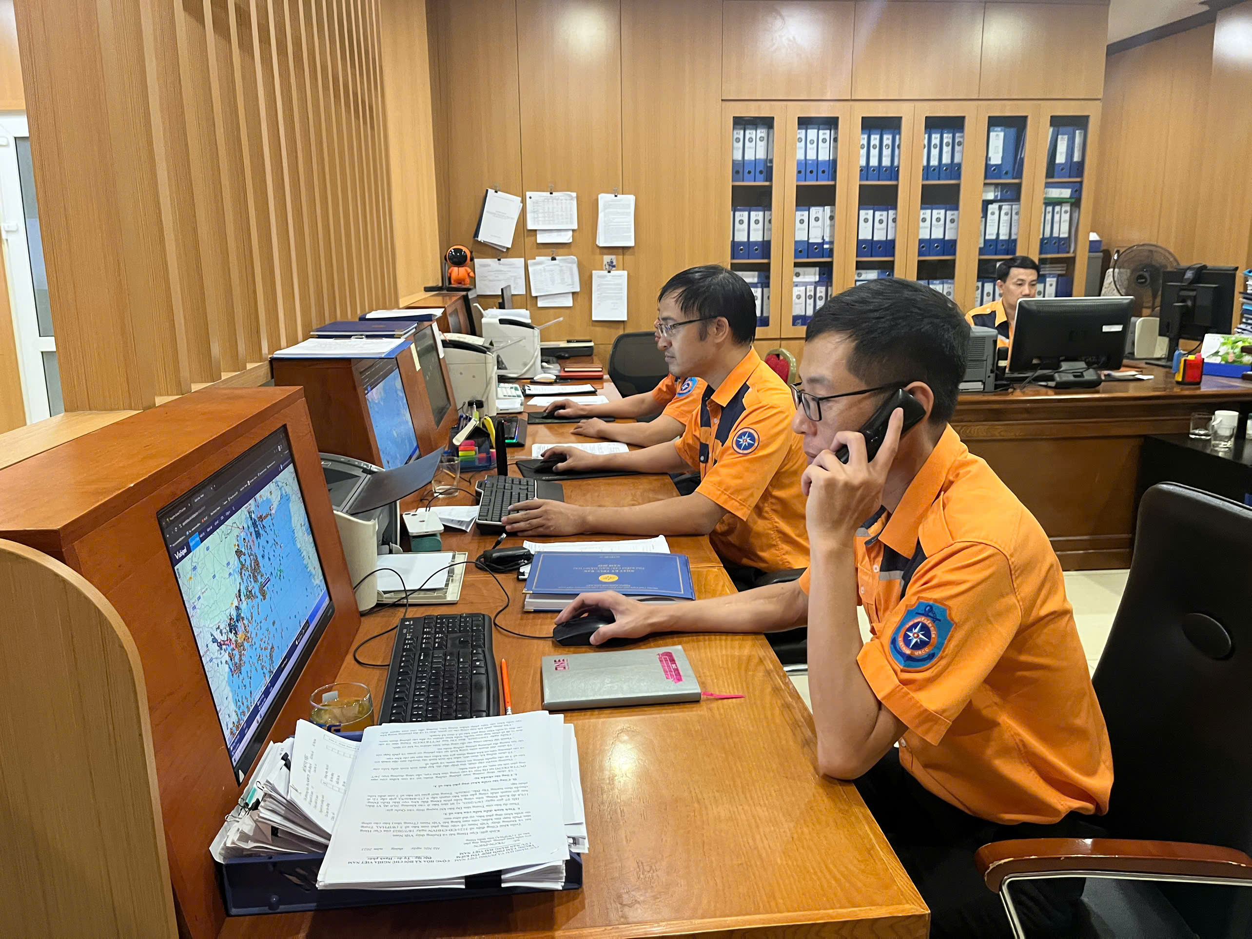 https://vmrcc.gov.vn/data/upload/%C4%90%C3%B4%CC%A3i%20ngu%CC%83%20tr%C6%B0%CC%A3c%20ban%20TKCN.jpg