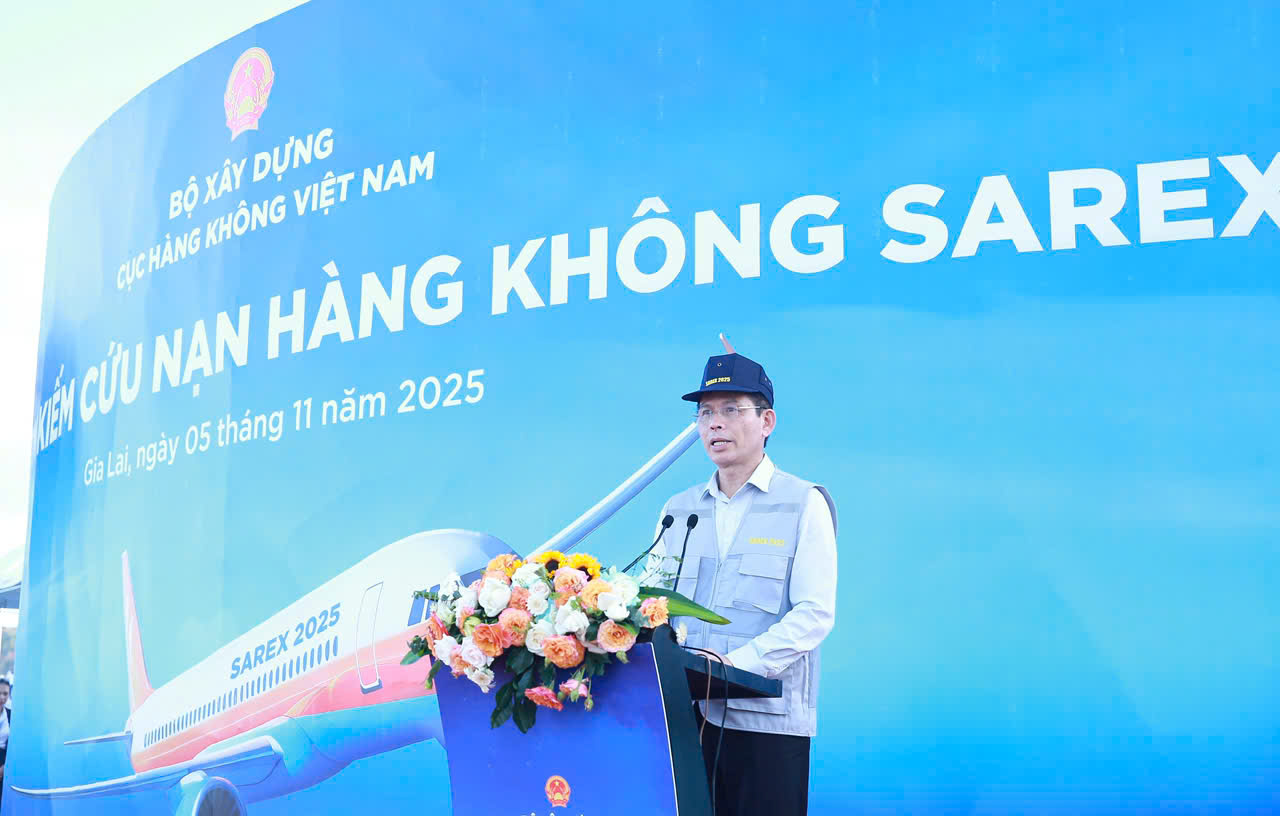 Description: https://moc.gov.vn/Images/editor/images/MOC-NEW/2025/Thang%2011/thu%20truong%20Tuan%20du%20dien%20tap.jpg